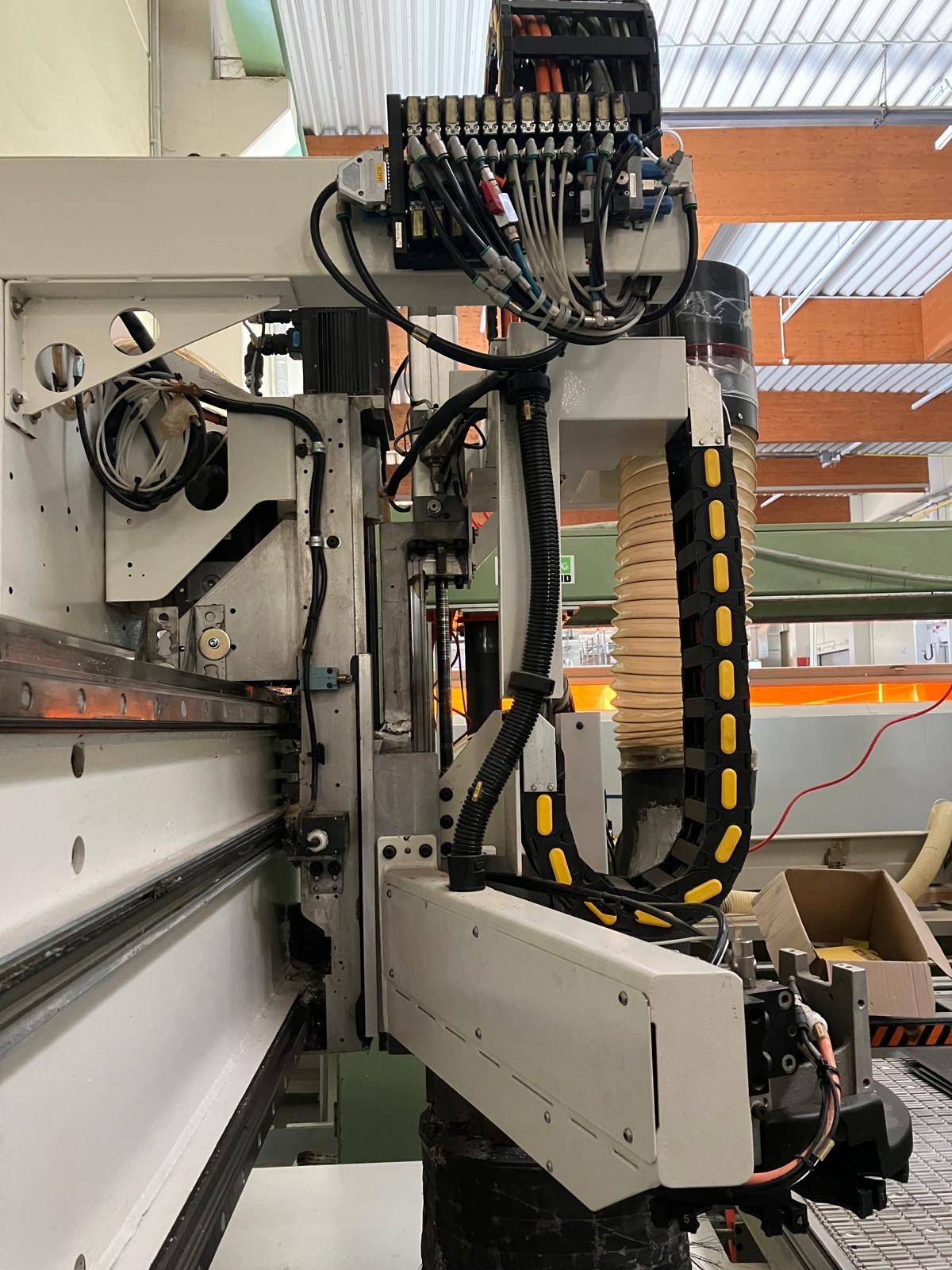 SCM Record 210 NT 2007